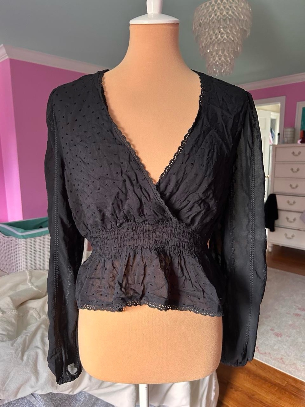 Urban outfitters women's size medium black pemblem top
